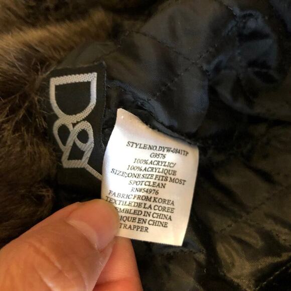 Vintage D&Y Faux Fur Unisex Adult Cozy winter hat ears cover OneSize fit most - Picture 6 of 7